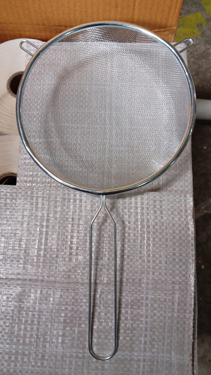 Big Mesh Strainer With Handle Stainless Steel Oil Straine, Mesh Sieve Strainer(1 Pc)