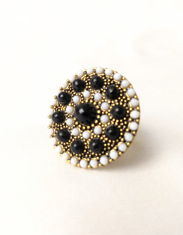 Black & White Beautiful Ring For Young Women
