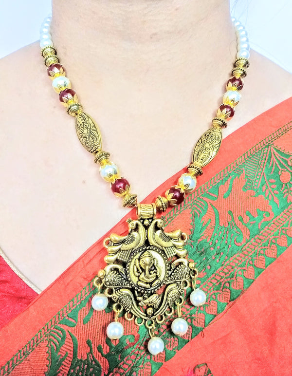 Lord Ganesha Red Beads Beautiful Necklace for Urban Women