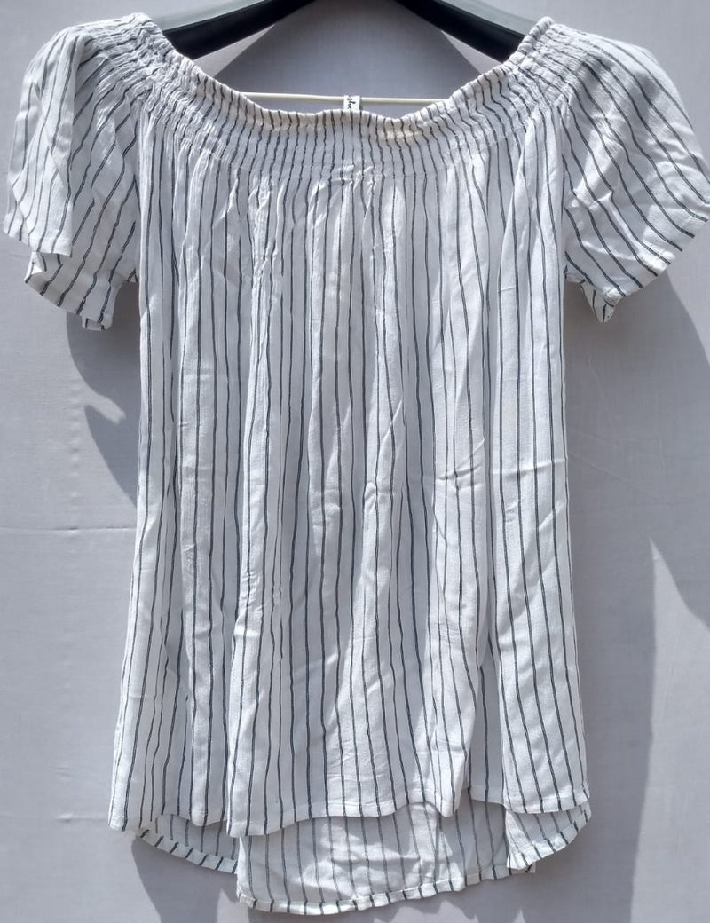 White Top With Vertical Black Stripe - RMFT000100001TWBS